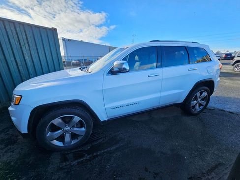 Used 2015 Jeep Grand Cherokee Limited w/ Luxury Group II image 5
