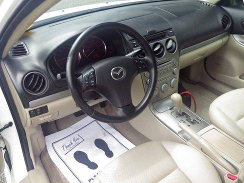Used 2005 MAZDA MAZDA6 s Grand Touring w/ Grand Touring Appearance Pkg FWD image 8