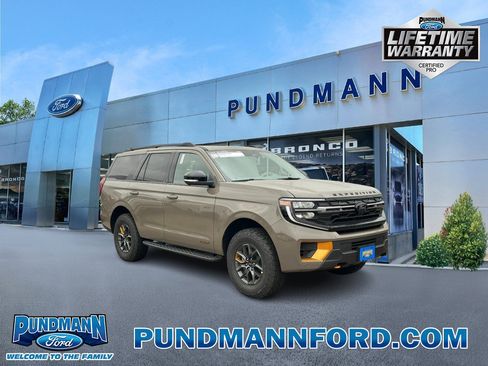New 2026 Ford Expedition Tremor image 1
