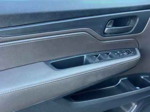 Used 2020 Honda Odyssey EX image 12