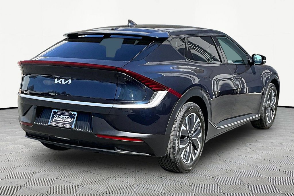 Used 2024 Kia EV6 Light RWD image 3