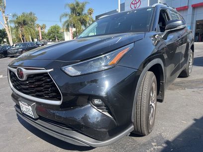 Used 2022 Toyota Highlander XLE