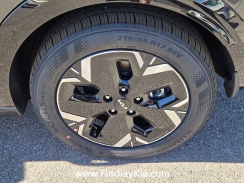 New 2026 Kia Niro Wind FWD image 9