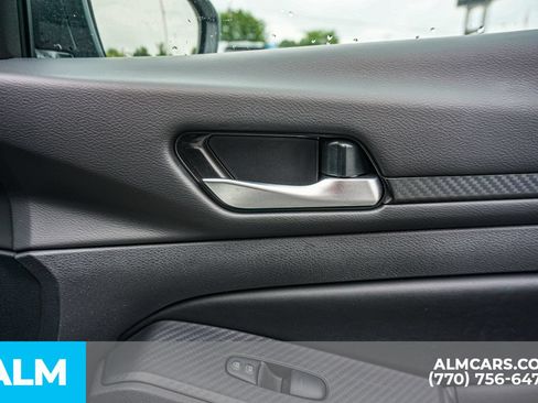 Used 2025 Nissan Altima 2.5 SV FWD image 49