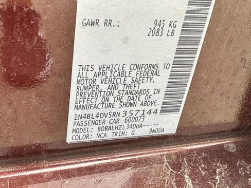 Used 2024 Nissan Altima 2.5 SV FWD image 24
