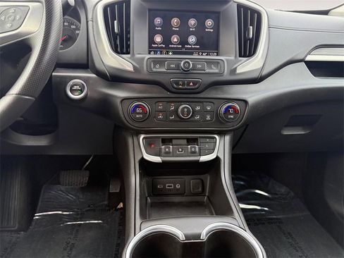 Used 2022 GMC Terrain SLE w/ Driver Convenience Package image 11