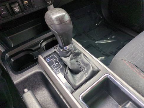 Used 2019 Toyota Tacoma SR5 image 12