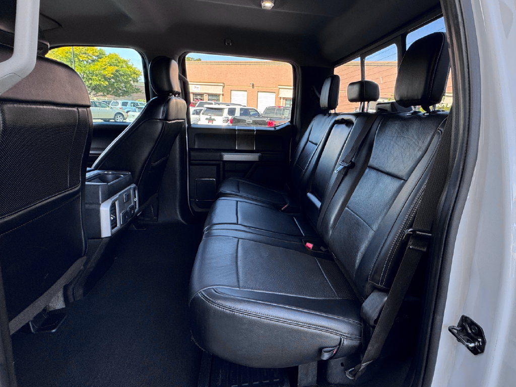 Used 2019 Ford F250 Lariat w/ Lariat Ultimate Package AWD/4WD image 31