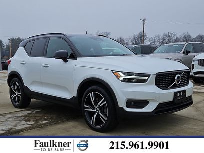 Used 2021 Volvo XC40 T5 R-Design