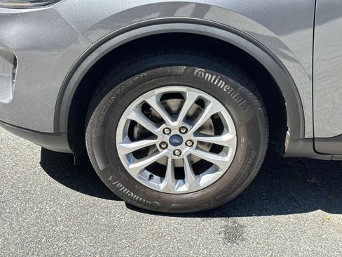 Used 2022 Ford Escape SE image 11