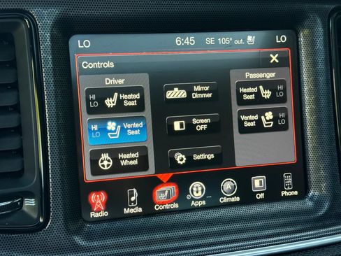 Used 2015 Dodge Challenger R/T Scat Pack w/ Scat Pack Appearance Package RWD image 35