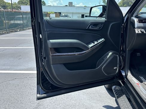 Used 2019 Chevrolet Tahoe LT AWD/4WD image 10