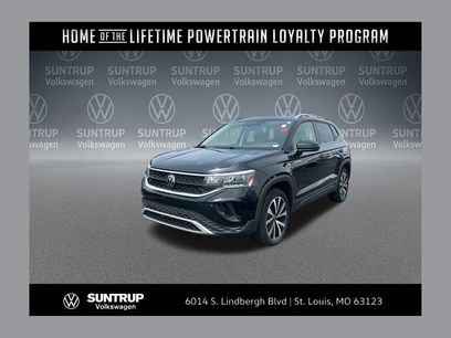 Used 2023 Volkswagen Taos SE w/ Panoramic Sunroof Package