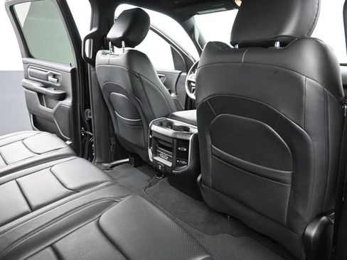 Used 2019 RAM 1500 Big Horn AWD/4WD image 12