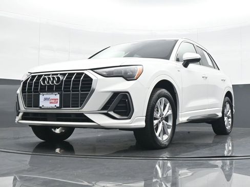 Used 2022 Audi Q3 2.0T Premium image 16