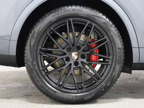 New 2026 Porsche Cayenne S AWD/4WD image 38