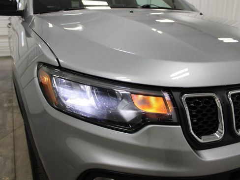 Used 2024 Jeep Compass Latitude image 13