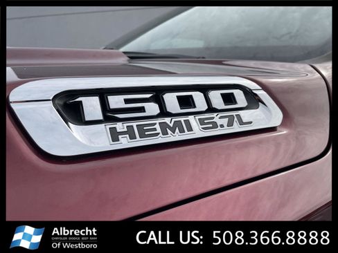 Used 2019 RAM 1500 Laramie AWD/4WD image 2