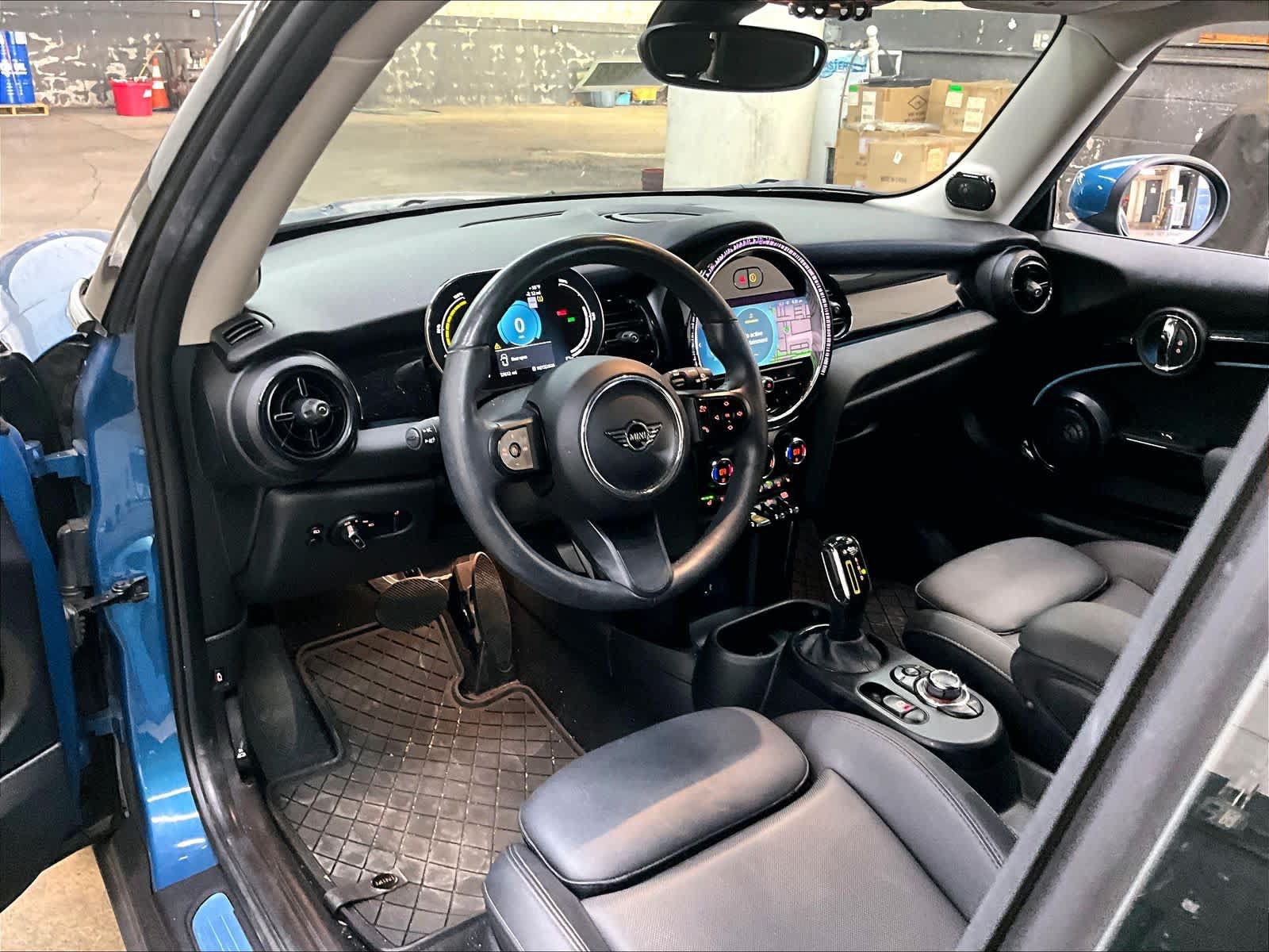 Used 2024 MINI Cooper SE FWD image 17