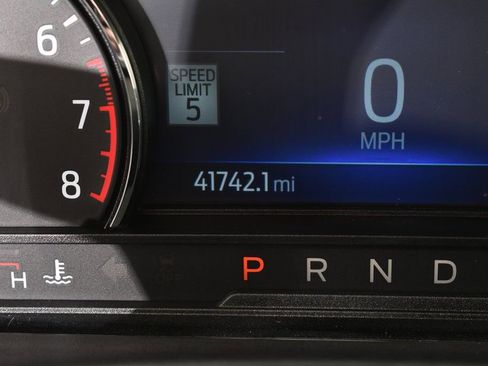 Used 2023 Ford Explorer Limited w/ Limited Technology Package image 28