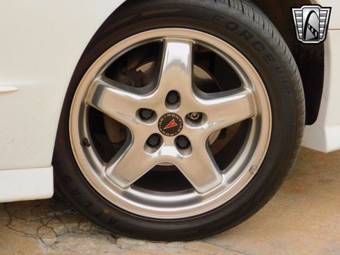 Used 1996 Pontiac Firebird Coupe image 10