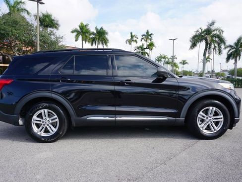 Used 2020 Ford Explorer XLT w/ Equipment Group 202A image 14