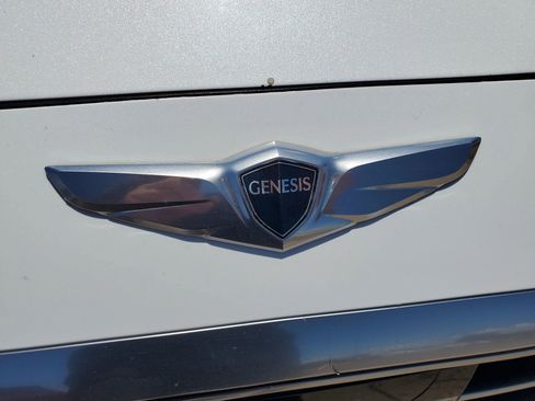 Used 2015 Hyundai Genesis 3.8 w/ Option Group 04 image 11