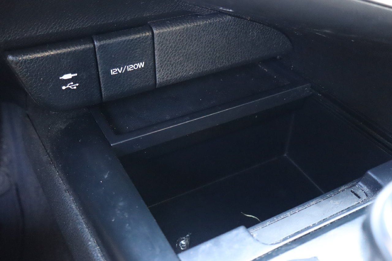Used 2019 Toyota Camry SE FWD image 21