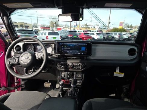 Used 2024 Jeep Gladiator Sport image 49