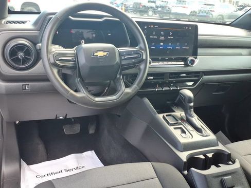 Used 2024 Chevrolet Colorado W/T RWD image 14