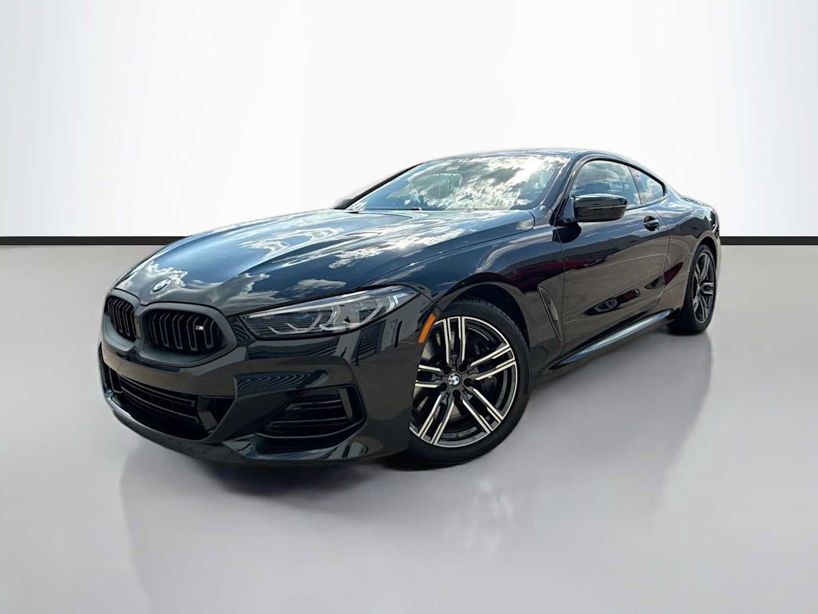 Used 2026 BMW M850i xDrive Coupe AWD/4WD image 1