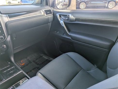 Used 2023 Lexus GX 460 Premium image 20