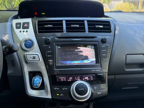 Used 2012 Toyota Prius V Three FWD image 15