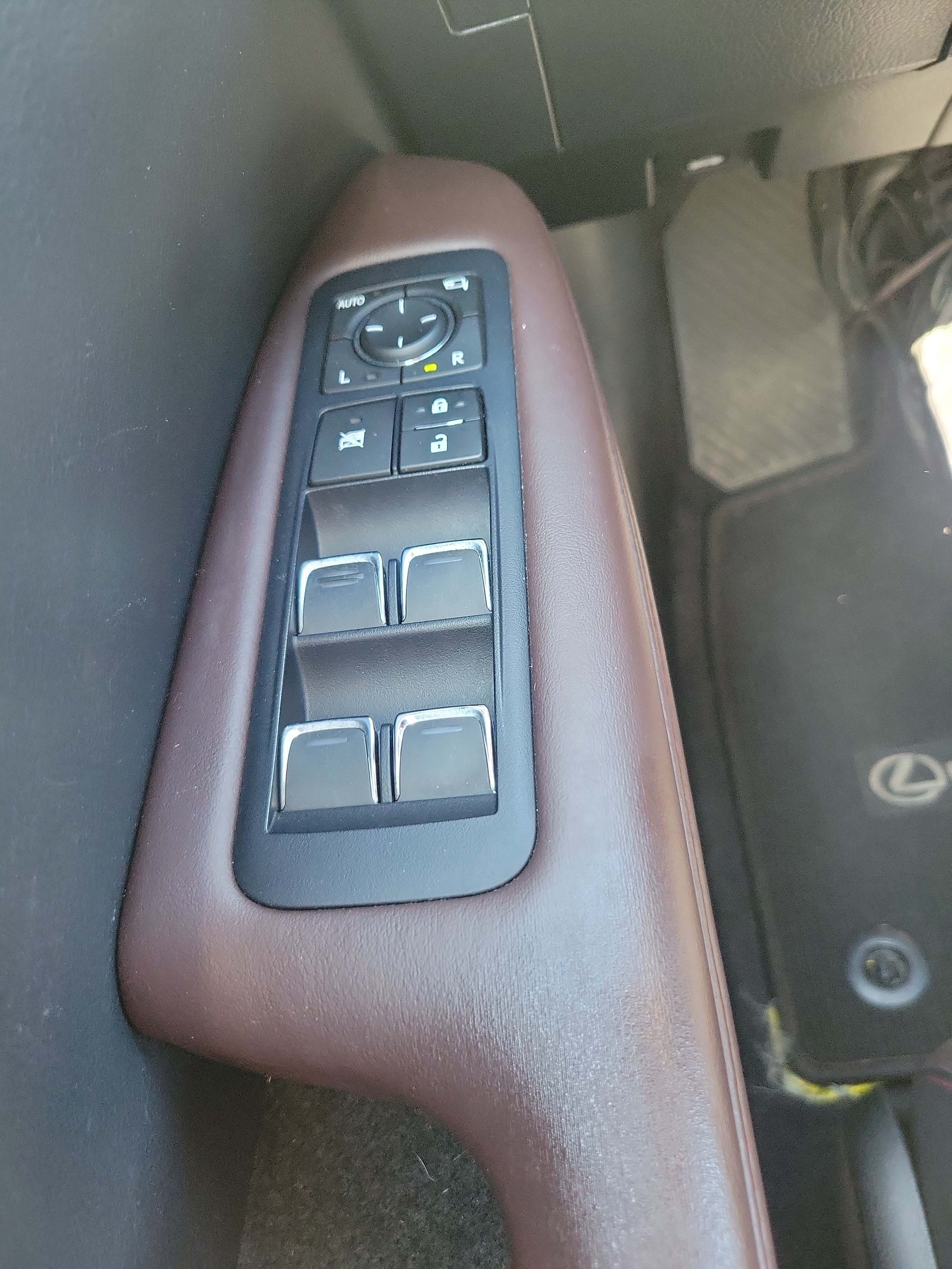 Used 2018 Lexus RX 350 AWD w/ Premium Package image 21