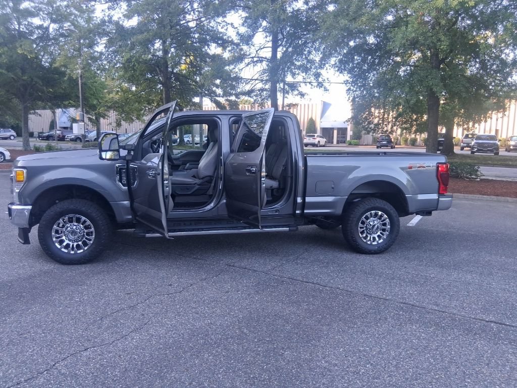 Used 2021 Ford F250 XLT w/ XLT Premium Package AWD/4WD image 18