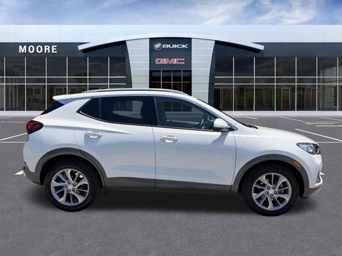 Used 2023 Buick Encore GX Essence w/ Advanced Technology Package FWD image 3