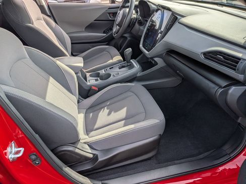 Used 2025 Subaru Crosstrek 2.0i Premium image 33