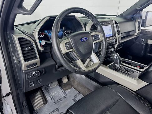 Used 2019 Ford F150 Lariat w/ Equipment Group 502A Luxury image 9