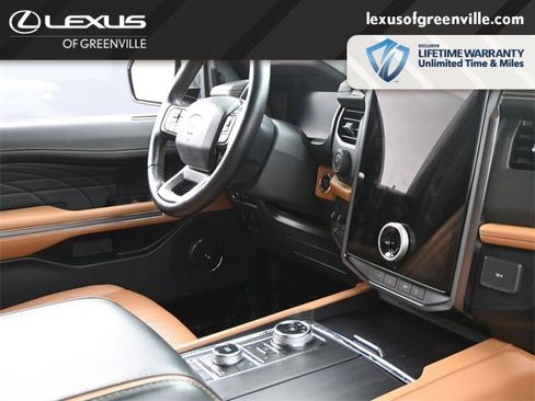 Used 2022 Ford Expedition Platinum image 31