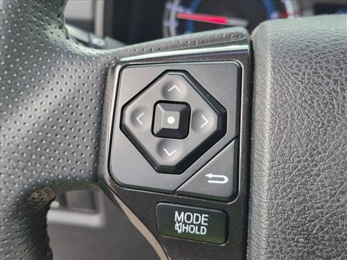 Used 2019 Toyota 4Runner TRD Off-Road AWD/4WD image 14