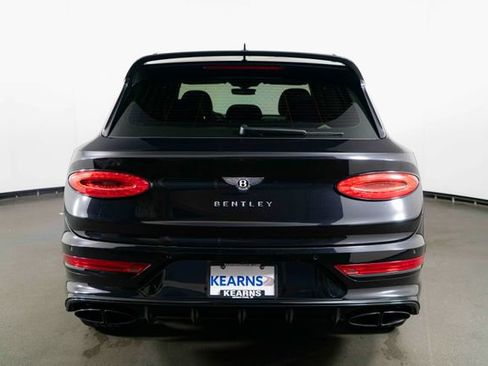 Used 2022 Bentley Bentayga AWD/4WD image 7