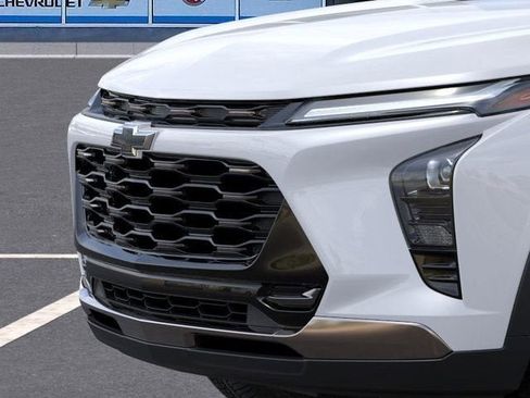 New 2026 Chevrolet Trax ACTIV w/ Sunroof Package image 13