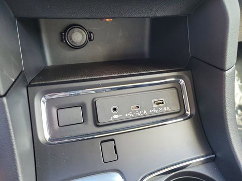 Used 2025 Subaru Ascent Premium image 29