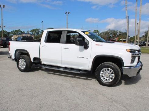 Used 2023 Chevrolet Silverado 2500 LT image 14