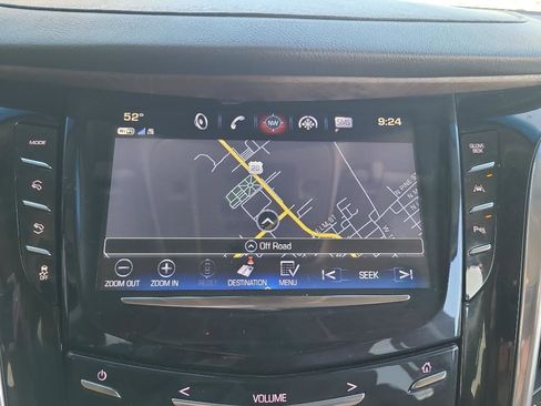 Used 2020 Cadillac Escalade Premium Luxury image 23