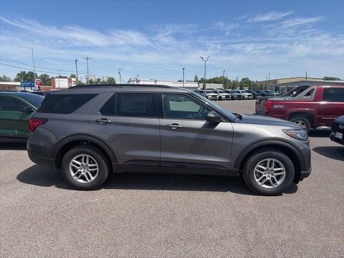 New 2026 Ford Explorer Active image 7