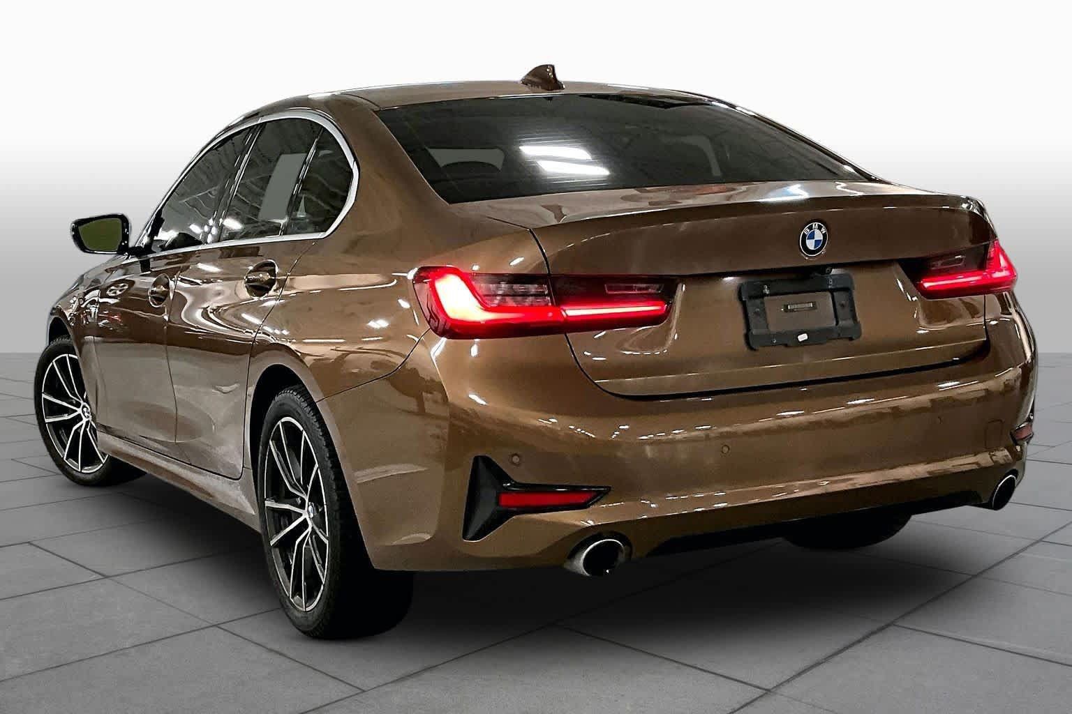 Used 2019 BMW 330i xDrive Sedan w/ Premium Package AWD/4WD image 12