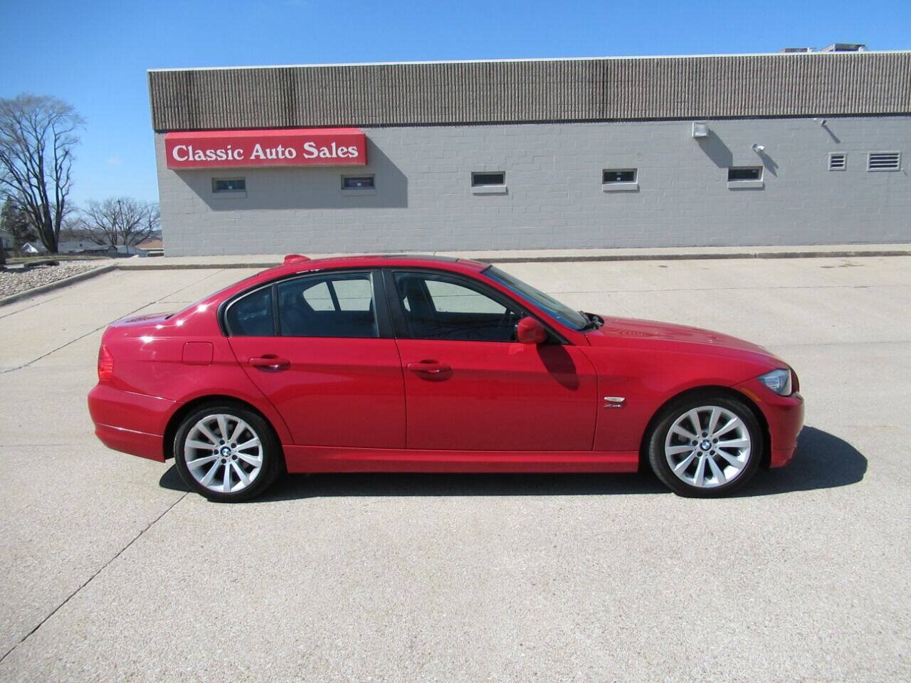 Used 2010 BMW 328i xDrive Sedan AWD/4WD image 8