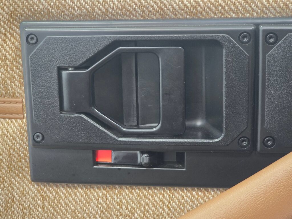 Used 1988 Chevrolet Camaro IROC-Z RWD image 73