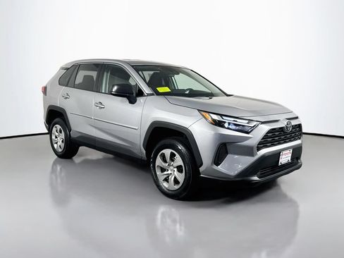 Used 2023 Toyota RAV4 LE AWD/4WD image 10